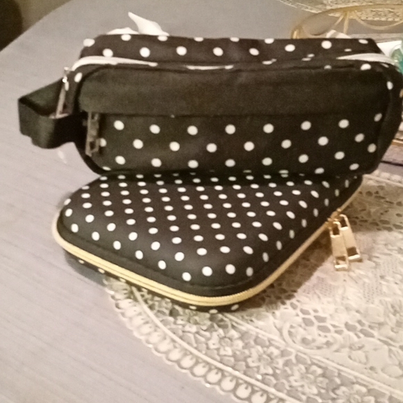 2 travel cases black& white polkadot - Picture 10 of 10
